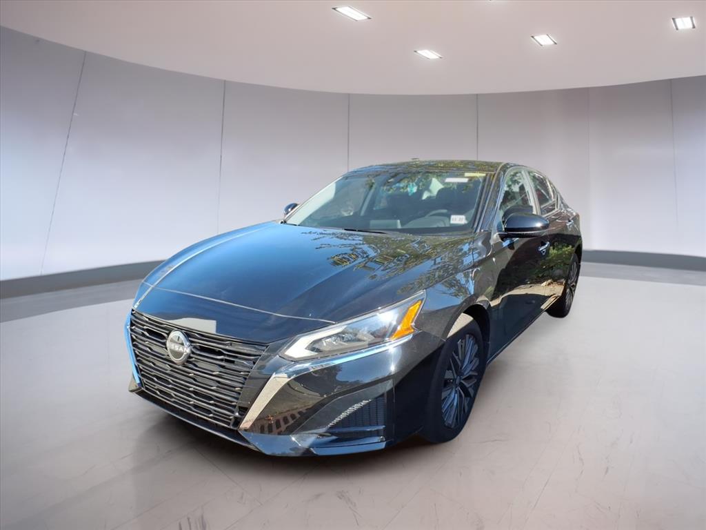 2023 Nissan Altima 2.5 SV photo 2