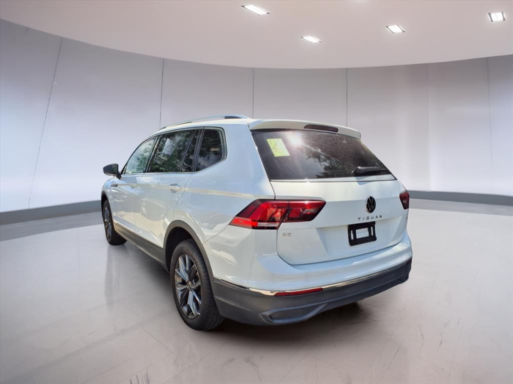 2022 Volkswagen Tiguan SE photo 3