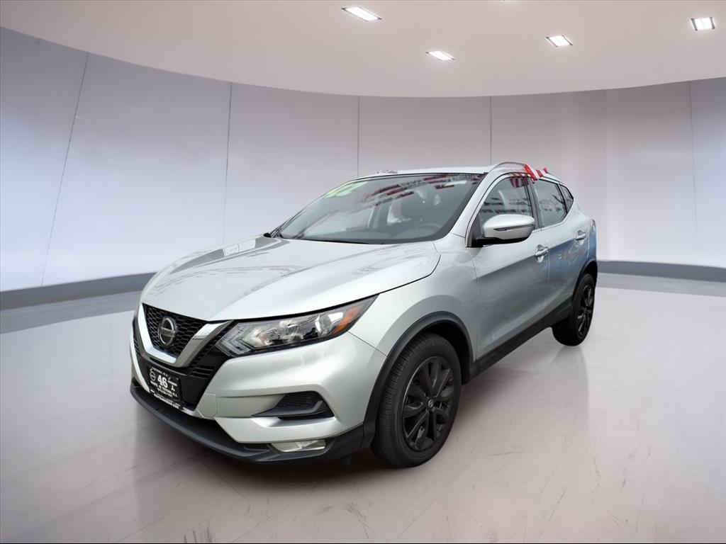 2022 Nissan Rogue Sport SV photo 2