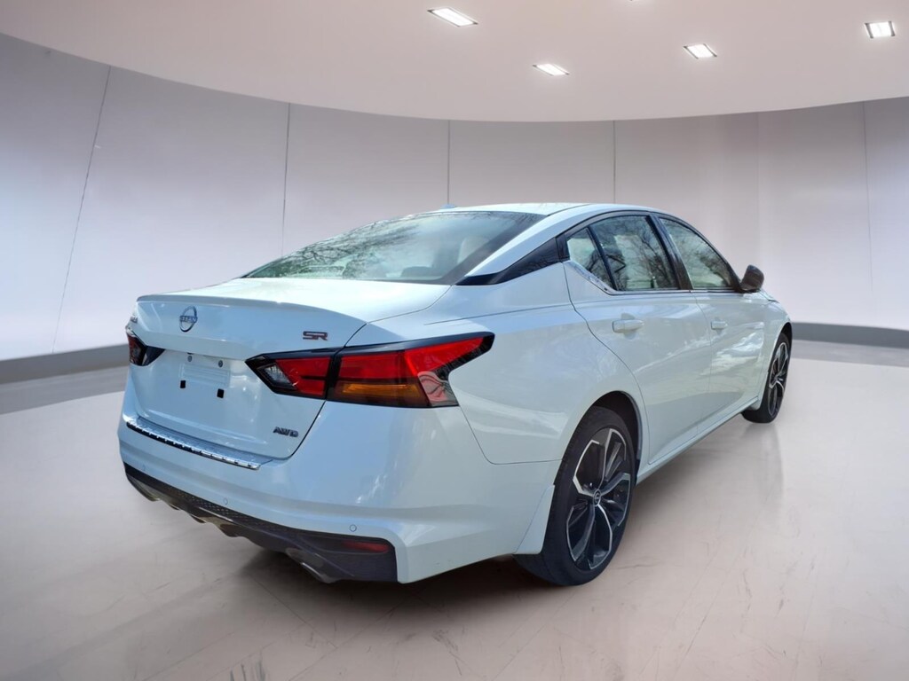 Used 2023 Nissan Altima 2.5 SR Sedan