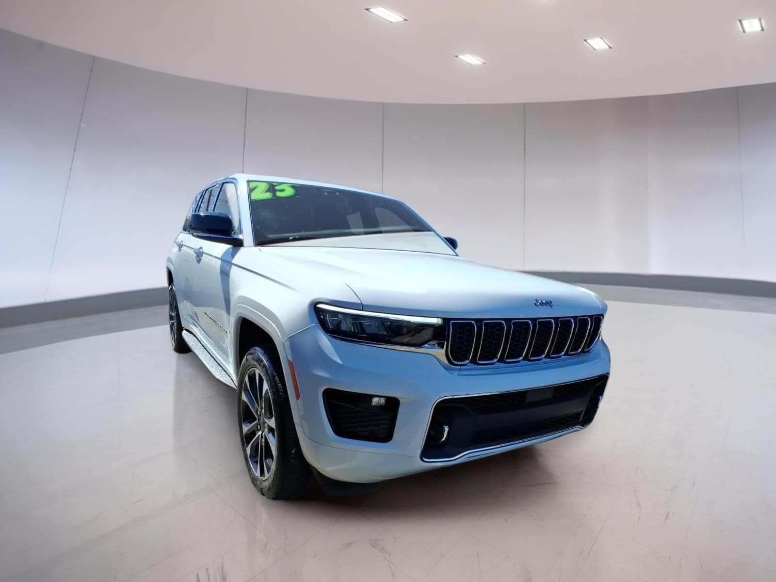 2023 Jeep Grand Cherokee Overland