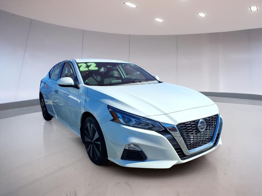 2022 Nissan Altima SV