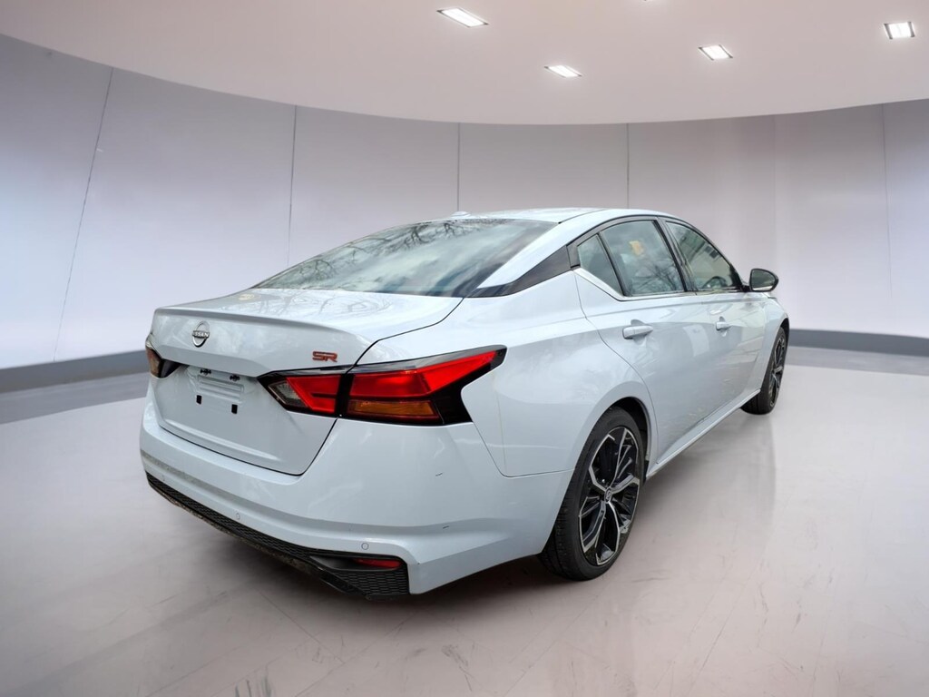 Used 2023 Nissan Altima 2.5 SR Sedan