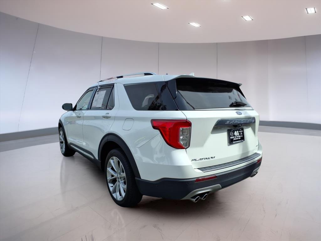 2022 Ford Explorer Platinum photo 3