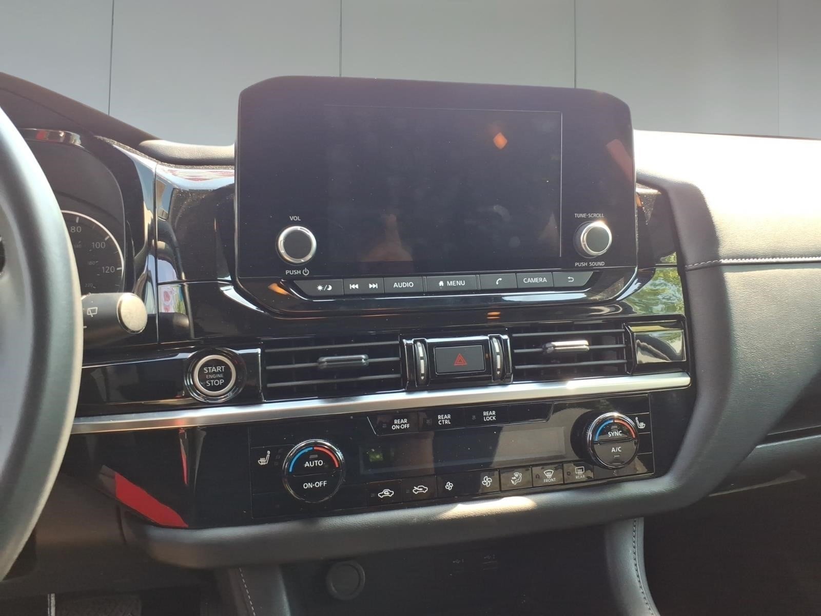 2024 Nissan Pathfinder SV - Photo 15