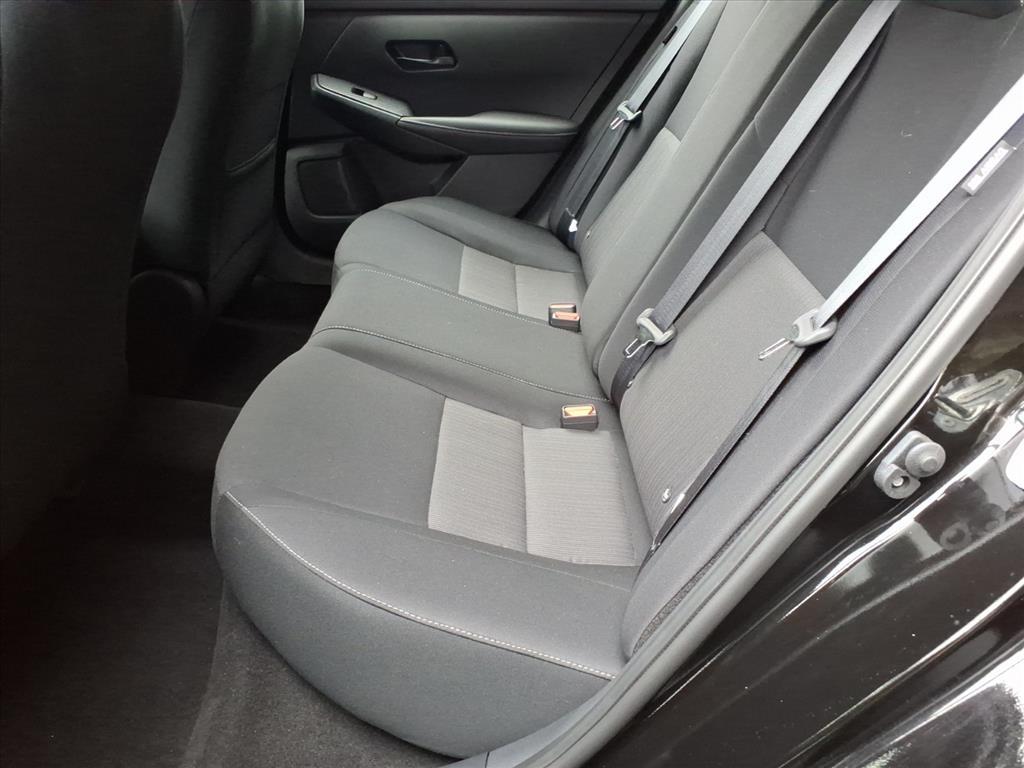 2024 Nissan Sentra SV photo 3