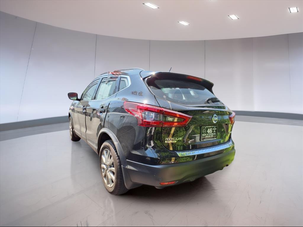 2022 Nissan Rogue Sport SV photo 3