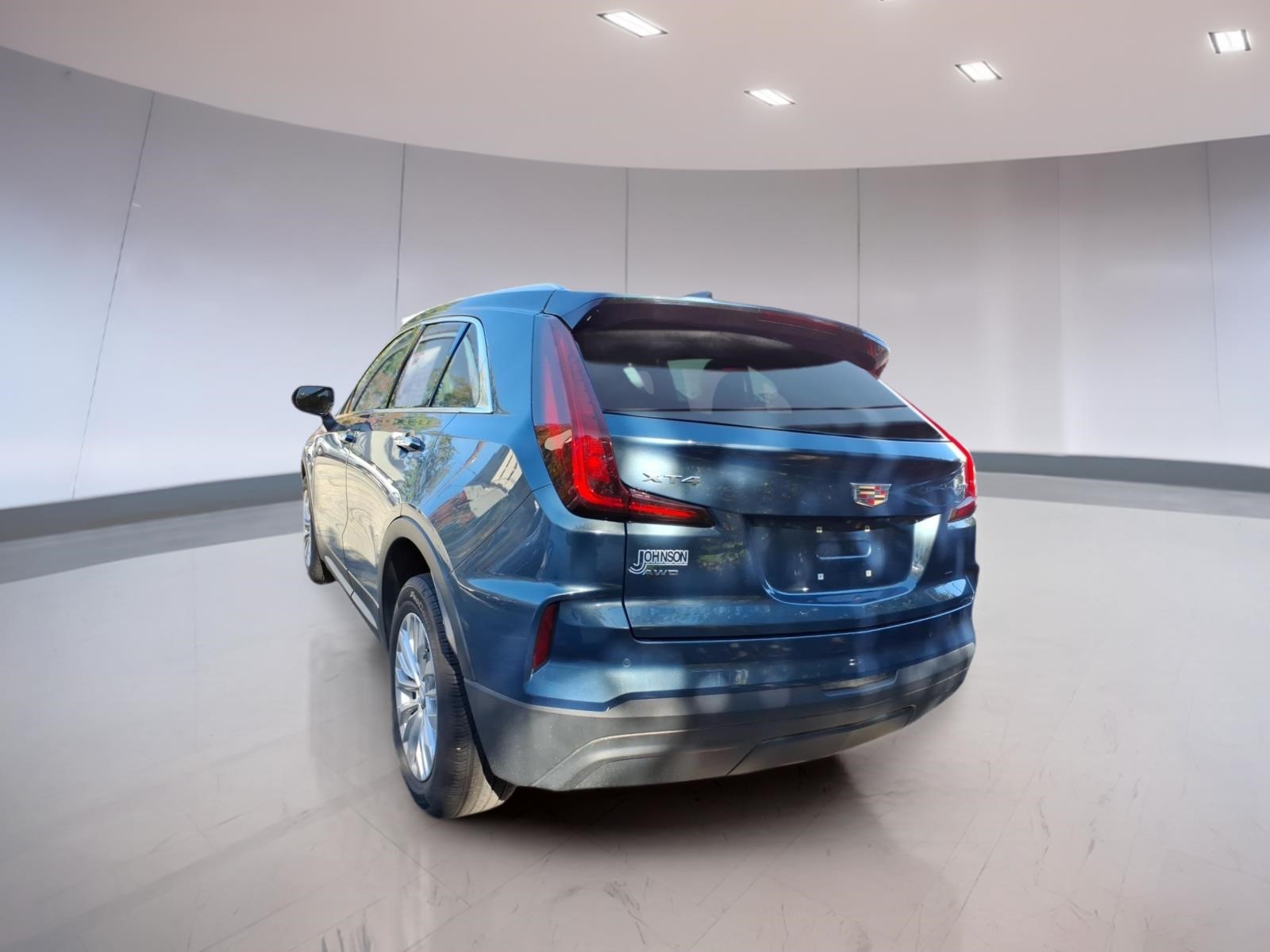 Used 2024 CADILLAC XT4 Luxury SUV
