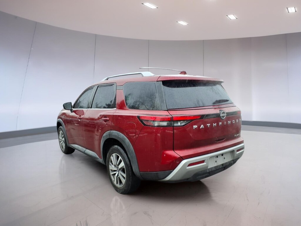 Used 2022 Nissan Pathfinder SL SUV