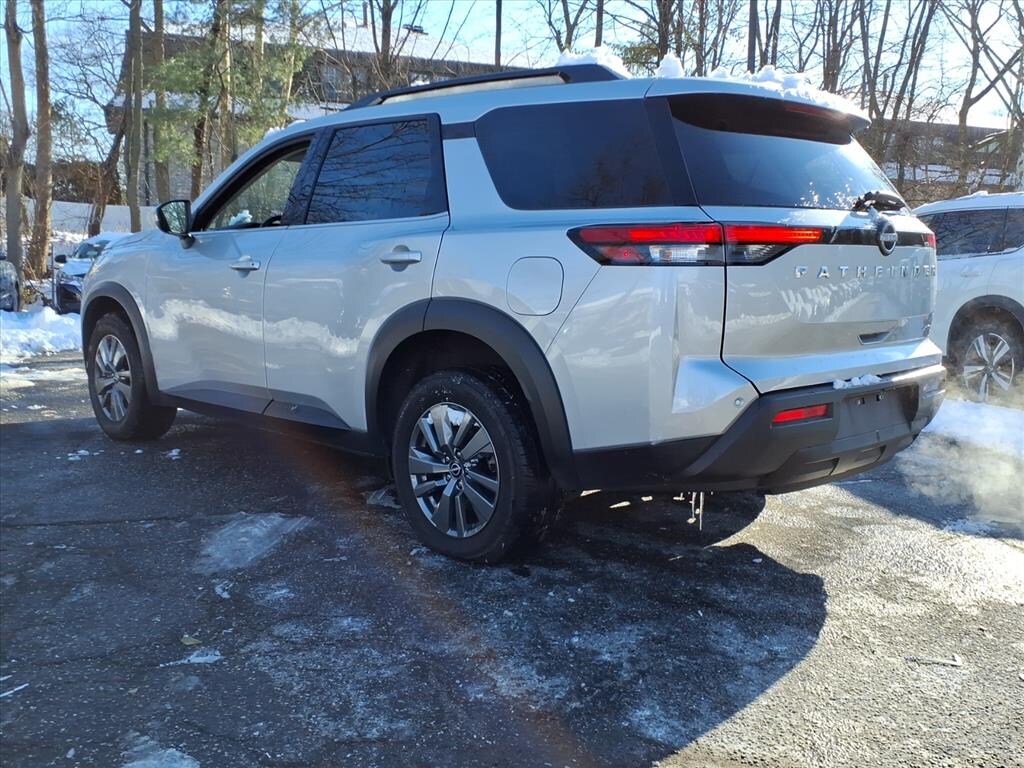 Used 2025 Nissan Pathfinder SV SUV