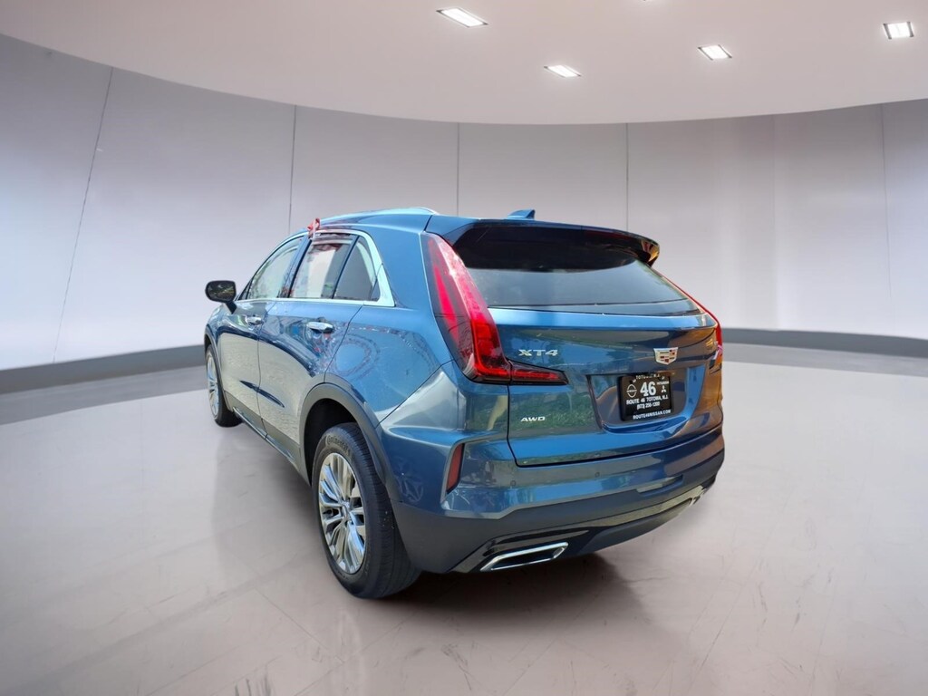 Used 2025 CADILLAC XT4 Premium Luxury SUV