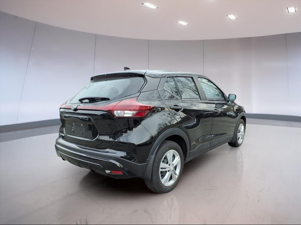 Used 2023 Nissan Kicks S SUV