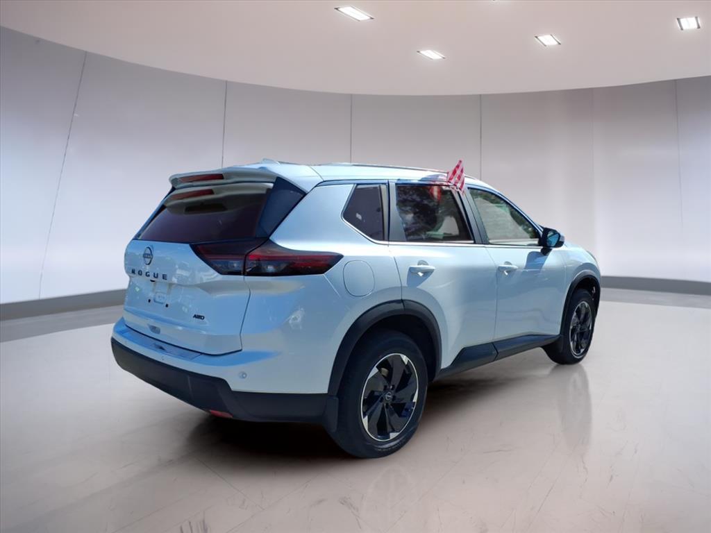 2026 Nissan Rogue SV photo 3