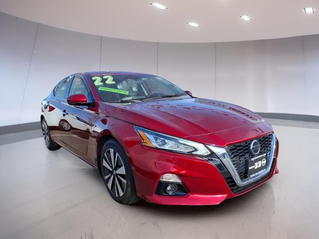 Used 2022 Nissan Altima 2.5 SL Sedan