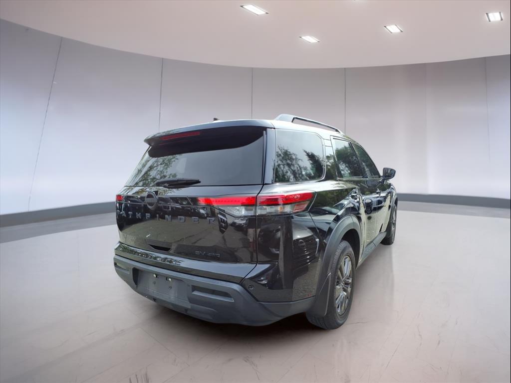 2022 Nissan Pathfinder SV photo 4