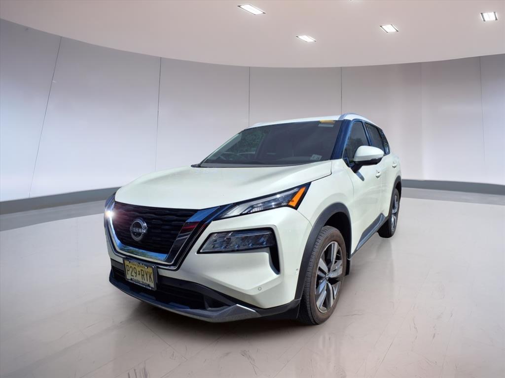 2023 Nissan Rogue SL photo 2