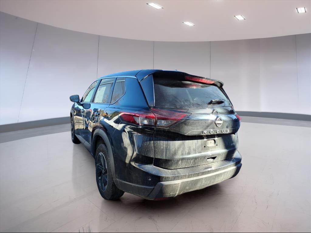 Used 2025 Nissan Rogue SV SUV