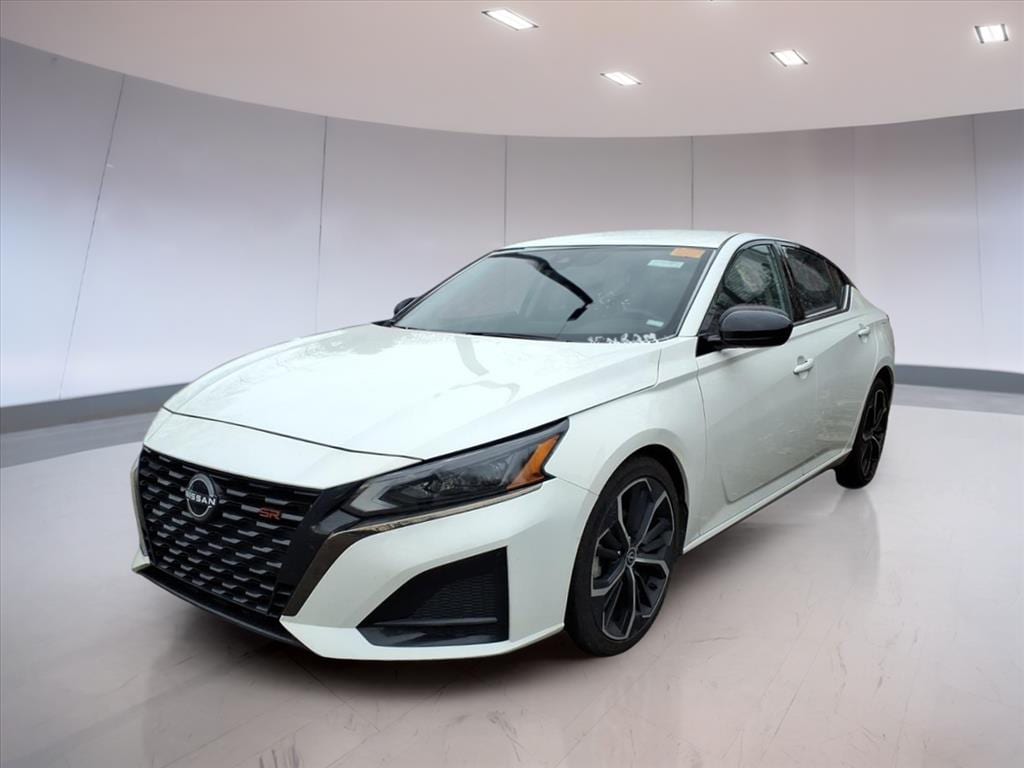 Used 2024 Nissan Altima 2.5 SR Sedan