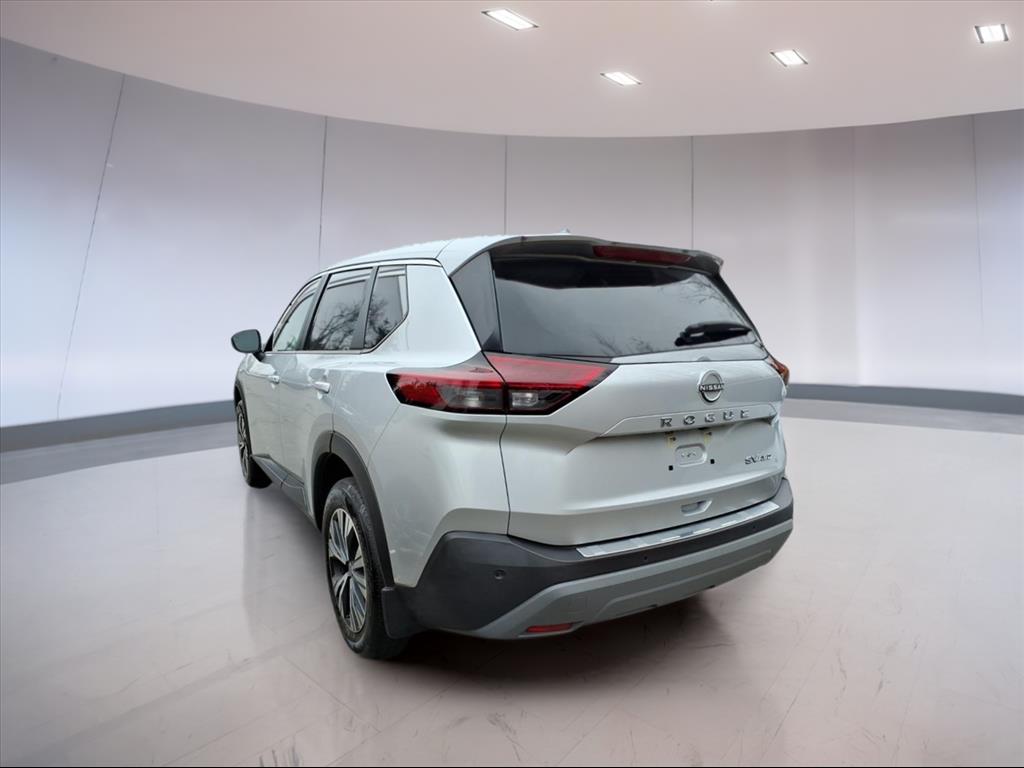 2022 Nissan Rogue SV photo 3