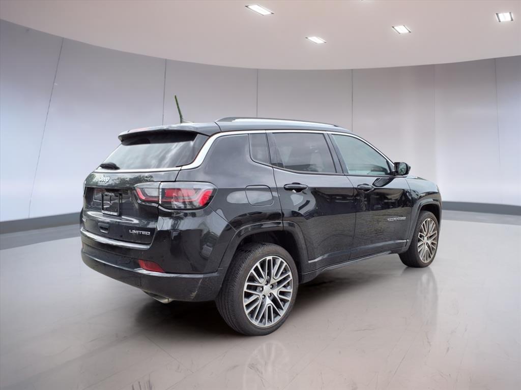 2022 Jeep Compass Limited photo 4