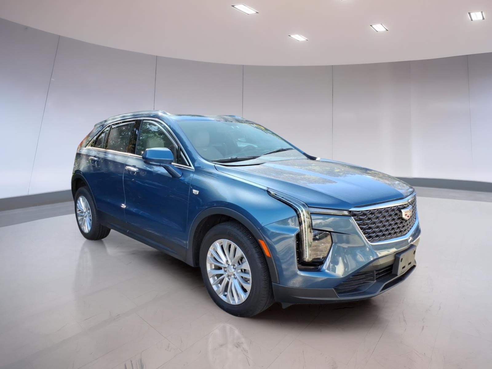 2024 Cadillac XT4 Luxury