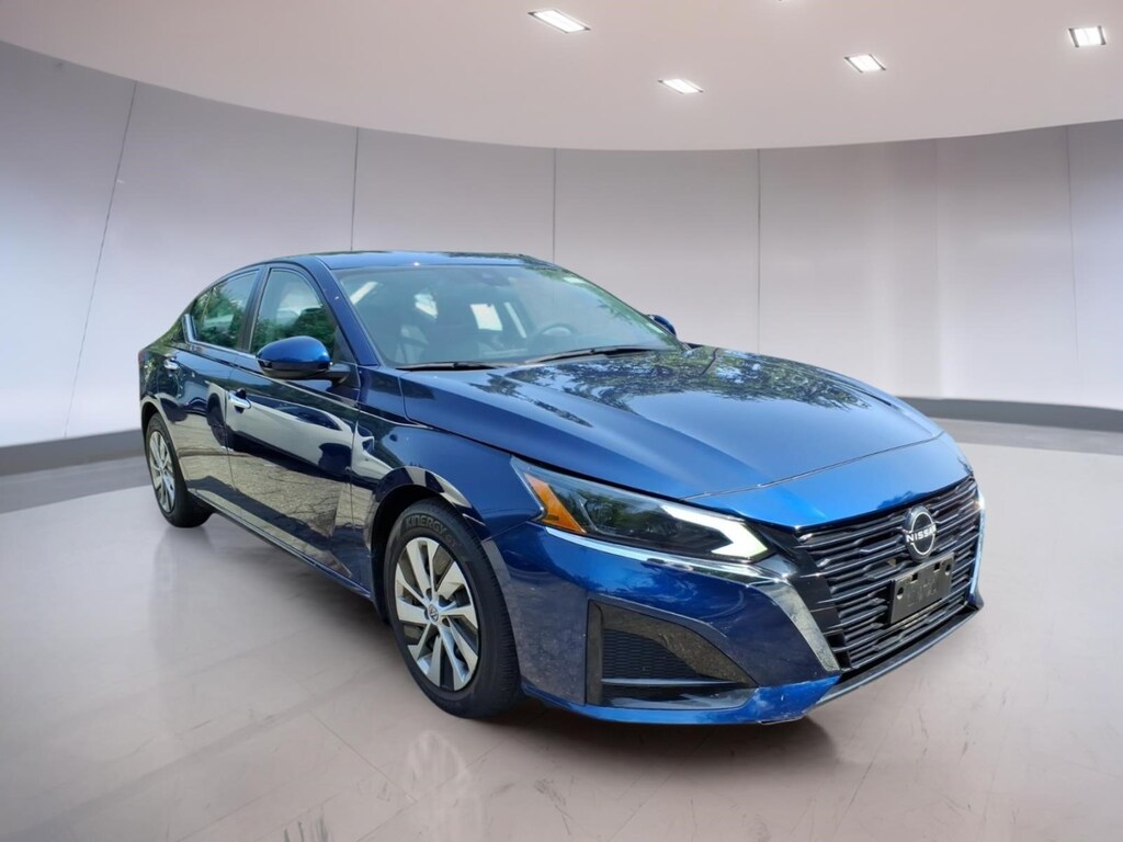 Used 2023 Nissan Altima 2.5 S Sedan
