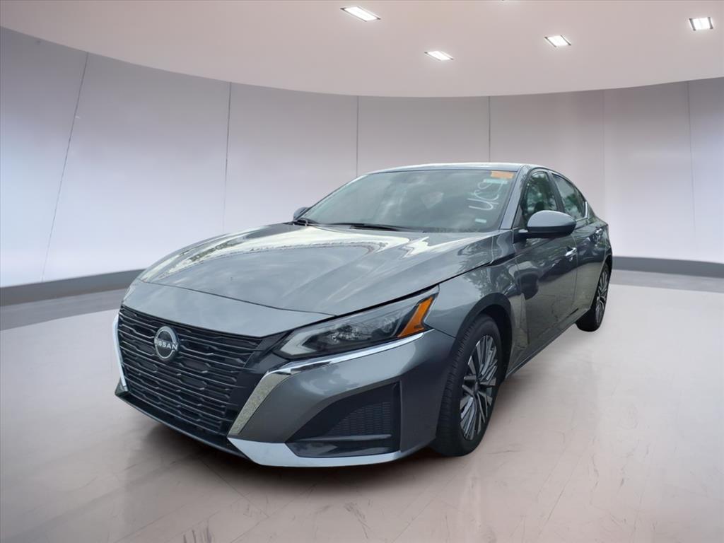 2023 Nissan Altima 2.5 SV photo 2