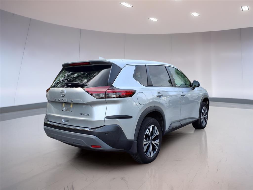 2022 Nissan Rogue SV photo 4