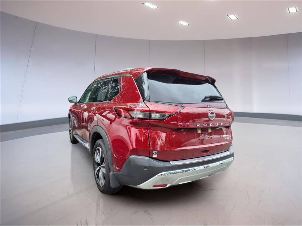 2023 Nissan Rogue Platinum photo 3