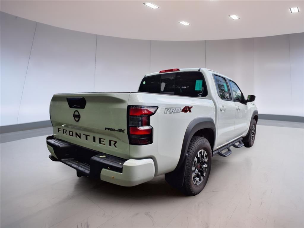2023 Nissan Frontier PRO-4X photo 4