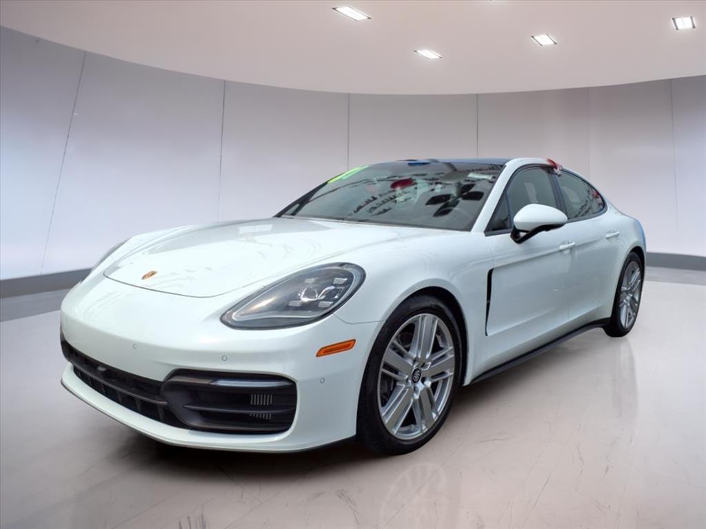 2021 Porsche Panamera 4 photo 2