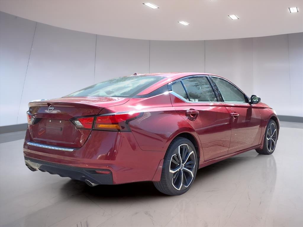 2023 Nissan Altima 2.5 SR photo 4