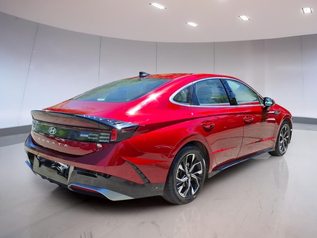 Used 2024 Hyundai Sonata SEL Sedan