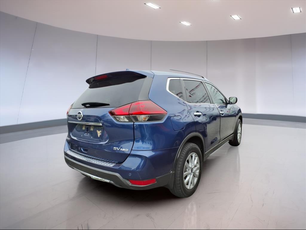2020 Nissan Rogue SV photo 4