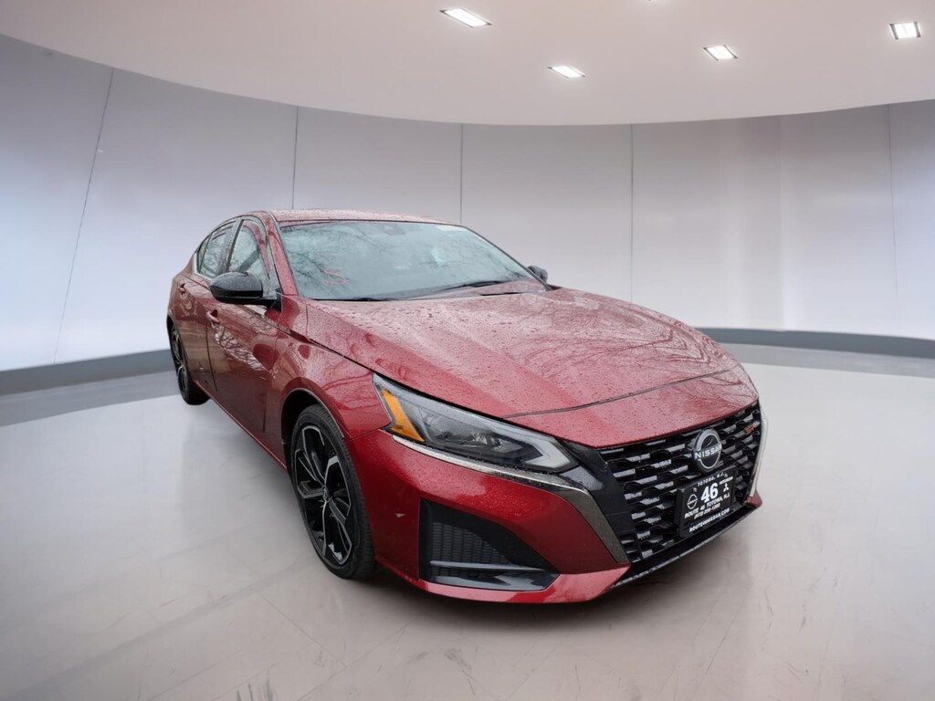Used 2024 Nissan Altima 2.5 SR Sedan