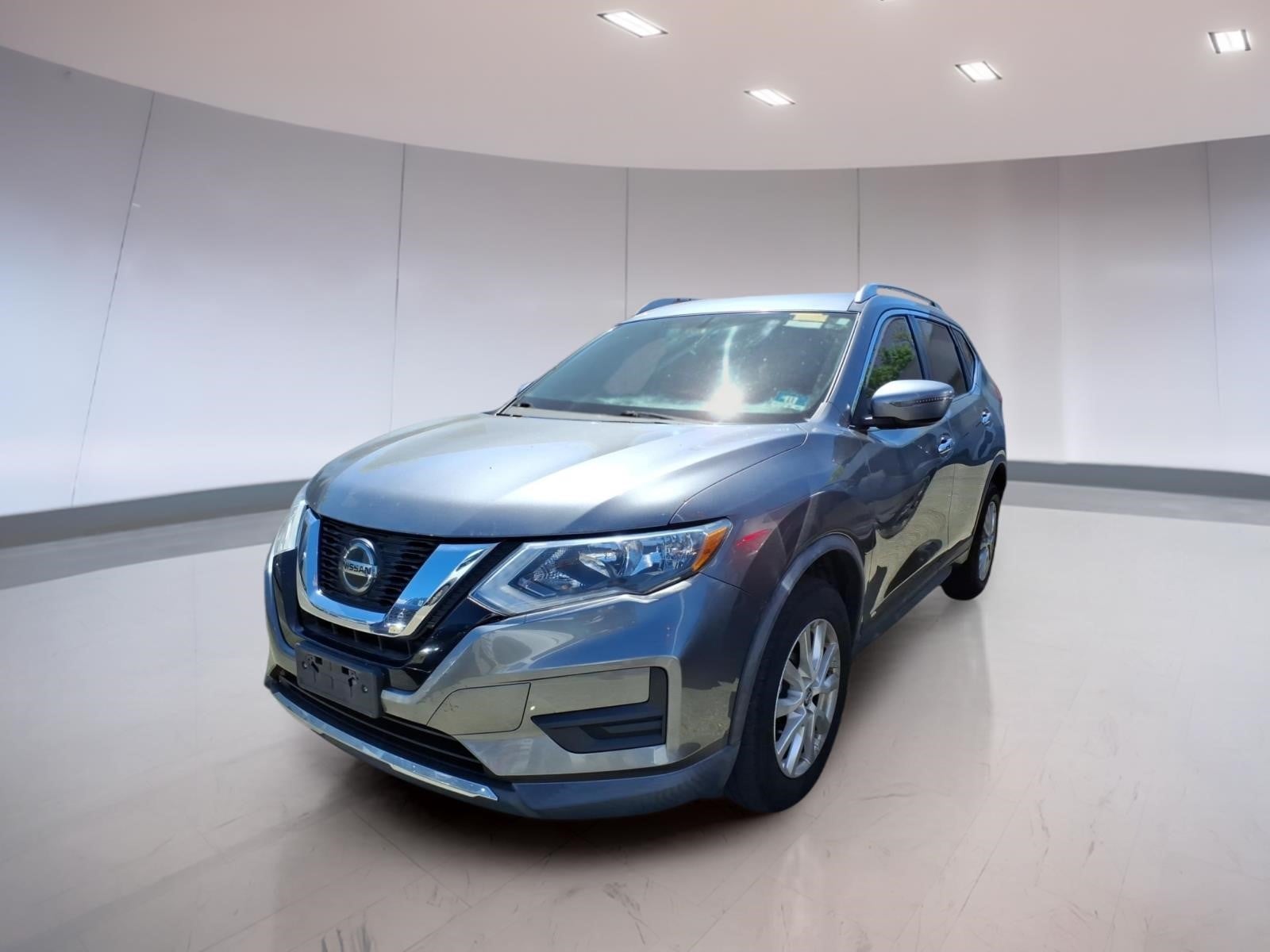 Used 2018 Nissan Rogue SV with VIN KNMAT2MV3JP609752 for sale in Totowa, NJ