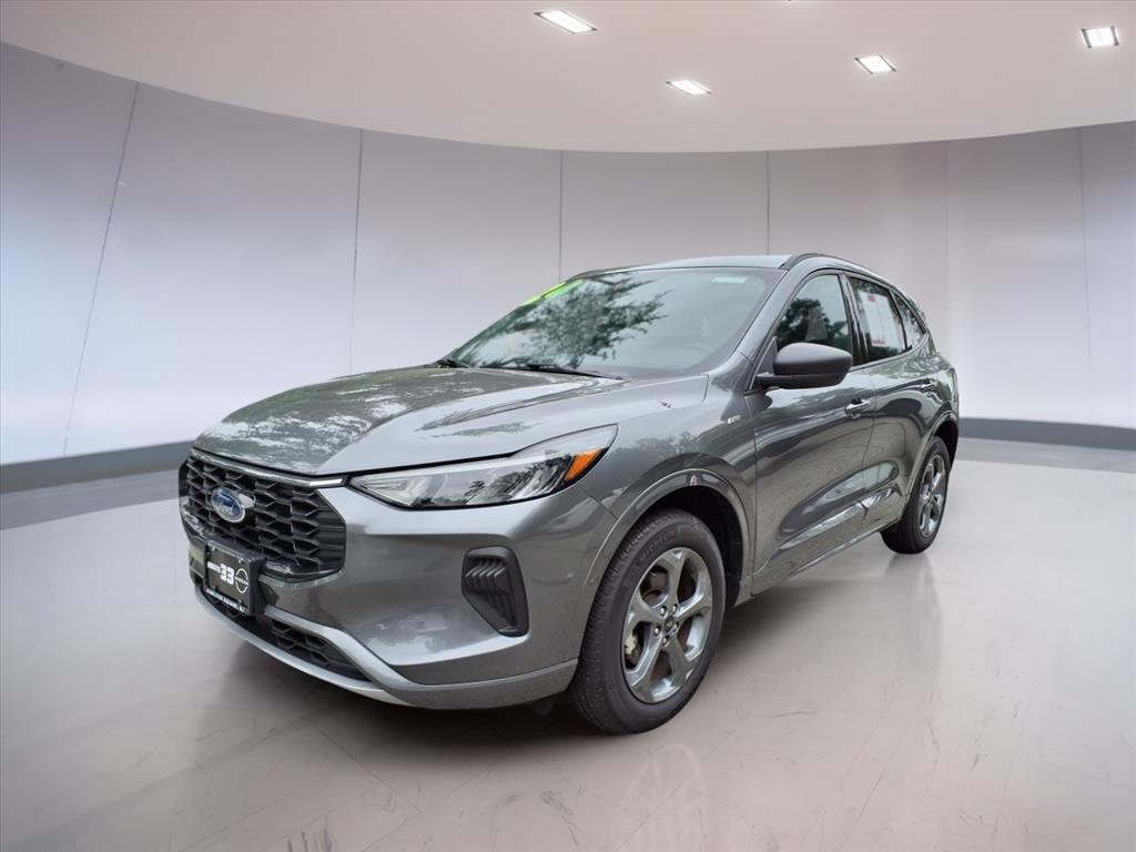 2024 Ford Escape ST-Line photo 2