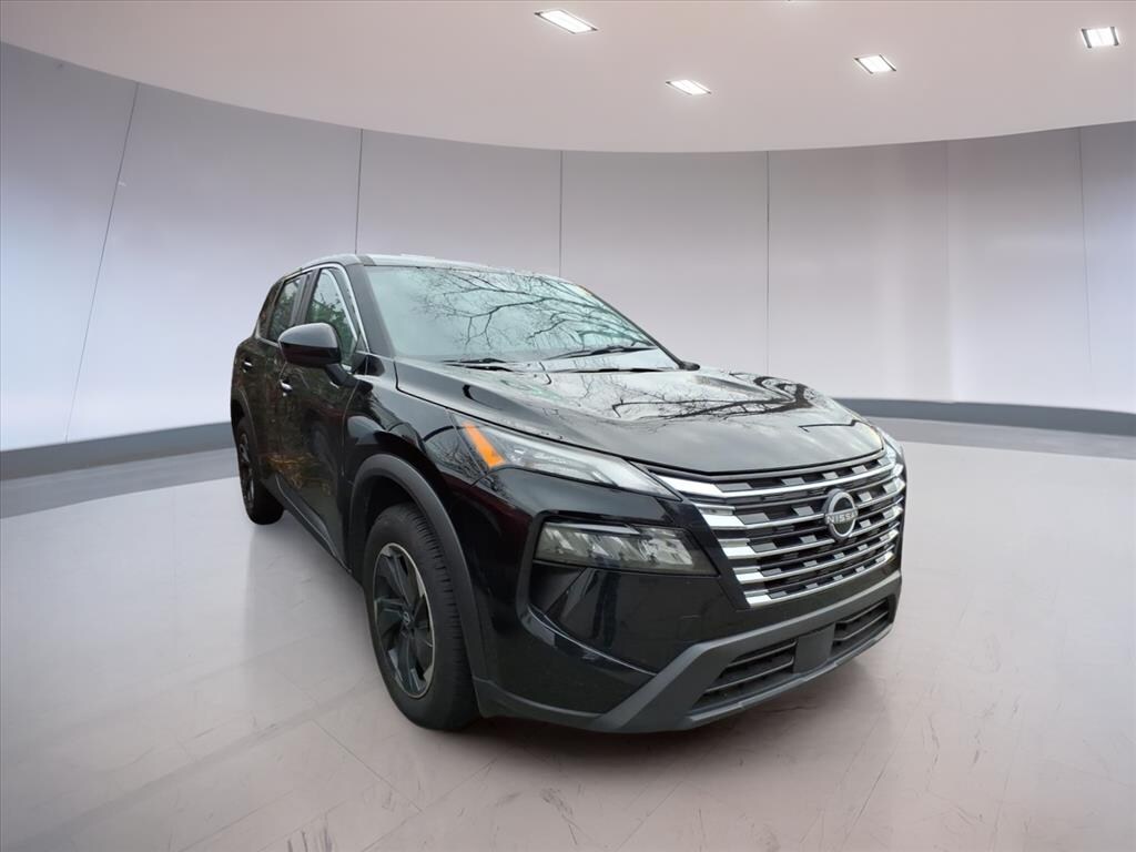 Used 2025 Nissan Rogue SV SUV