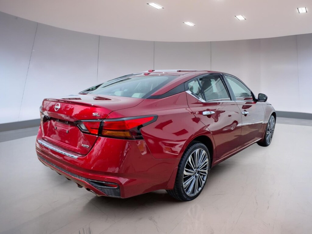 Used 2023 Nissan Altima 2.5 SL Sedan