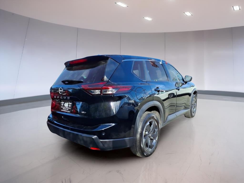 Used 2025 Nissan Rogue SV SUV