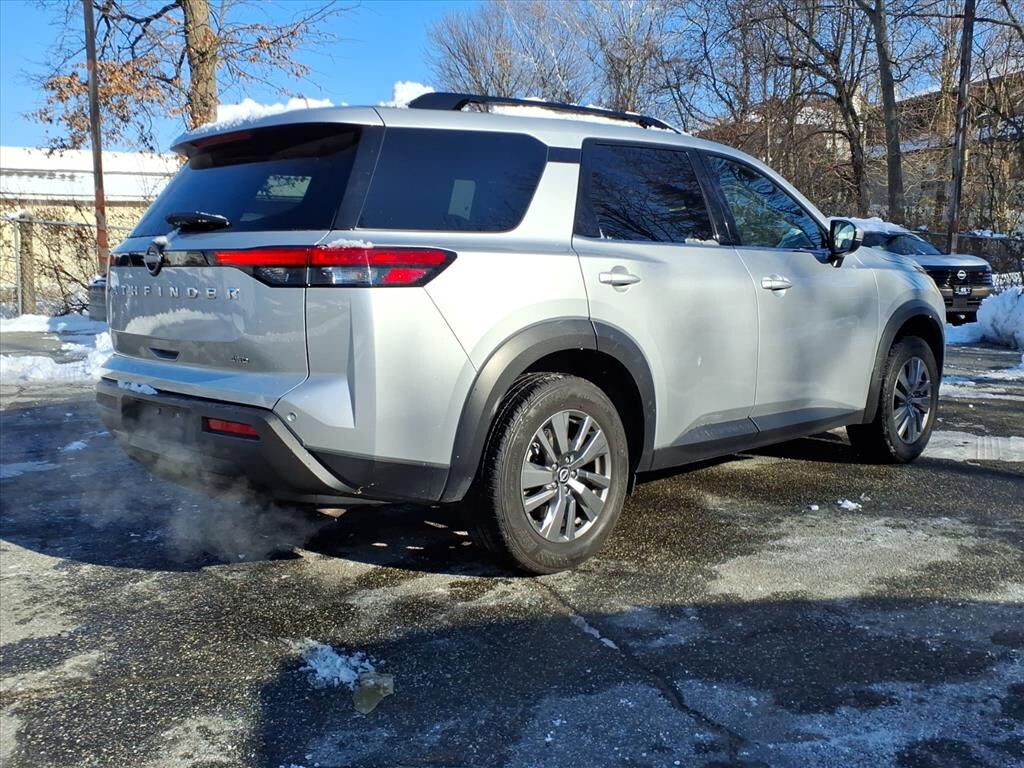 Used 2025 Nissan Pathfinder SV SUV