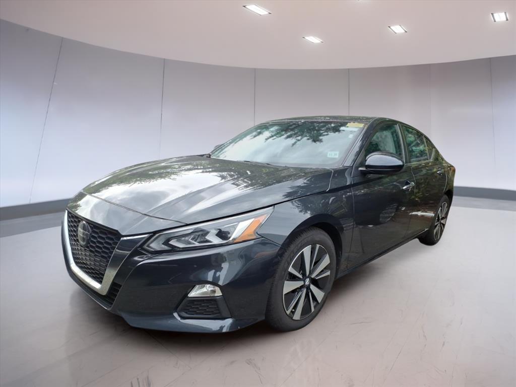 2022 Nissan Altima 2.5 SV photo 2