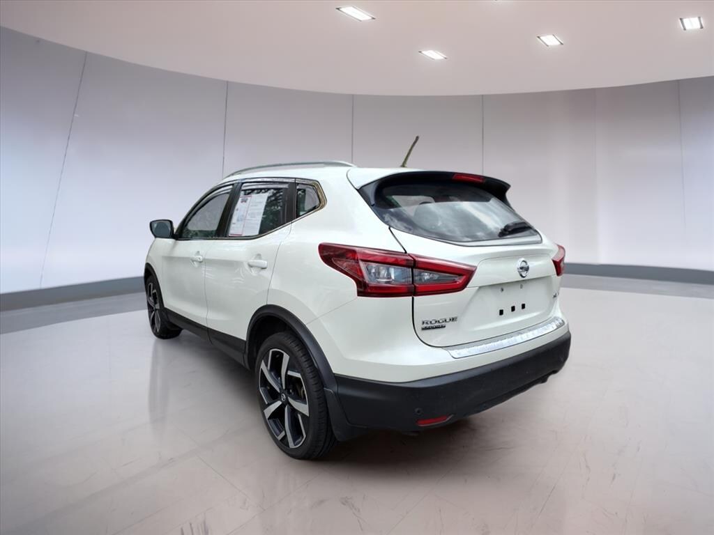 Used 2024 Nissan Rogue SV SUV