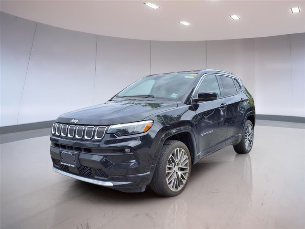 2022 Jeep Compass Limited photo 2
