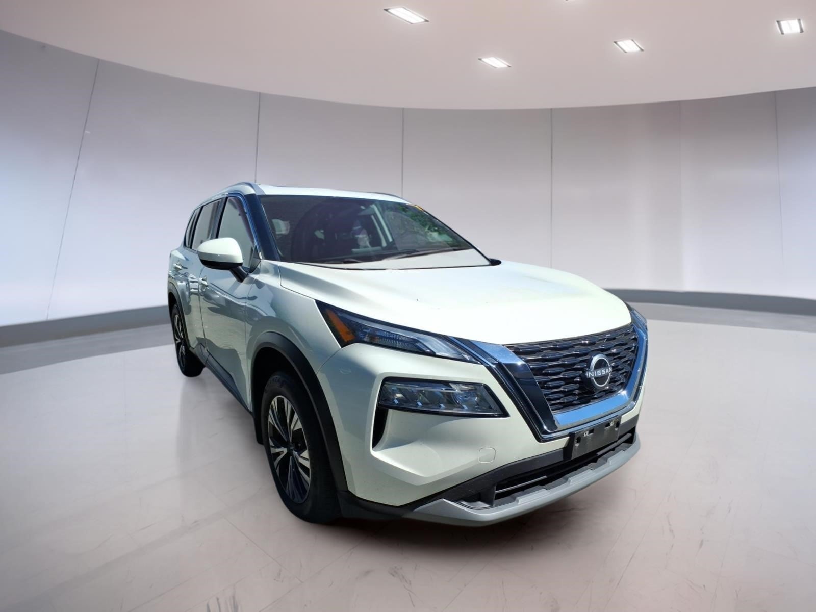 2023 Nissan Rogue SV AWD's photo