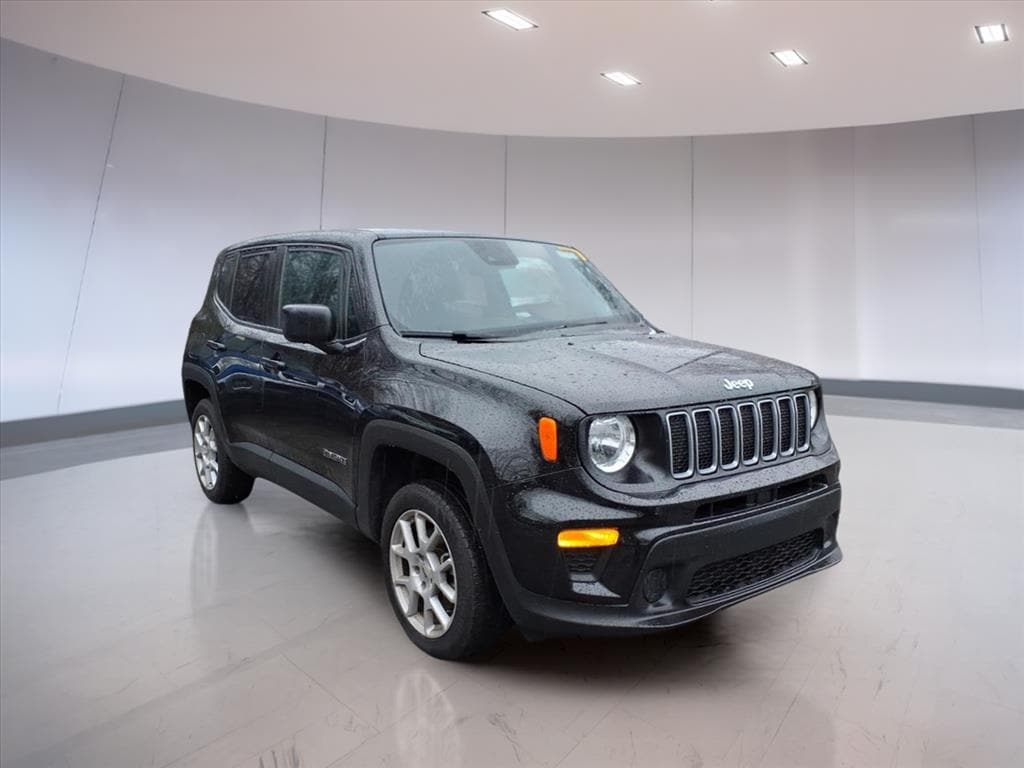 2023 Jeep Renegade Latitude's photo