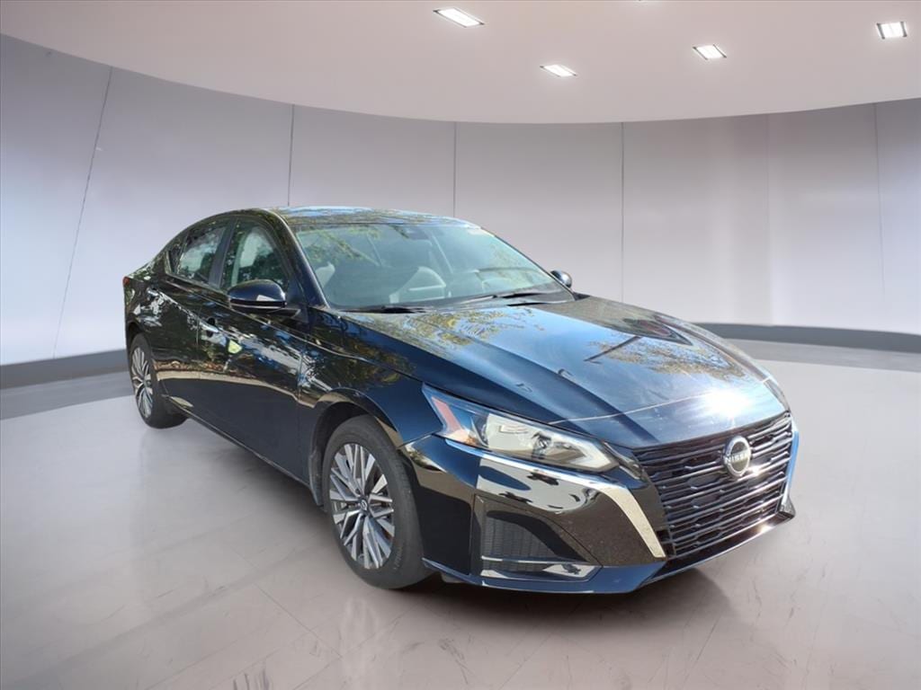 2023 Nissan Altima SV