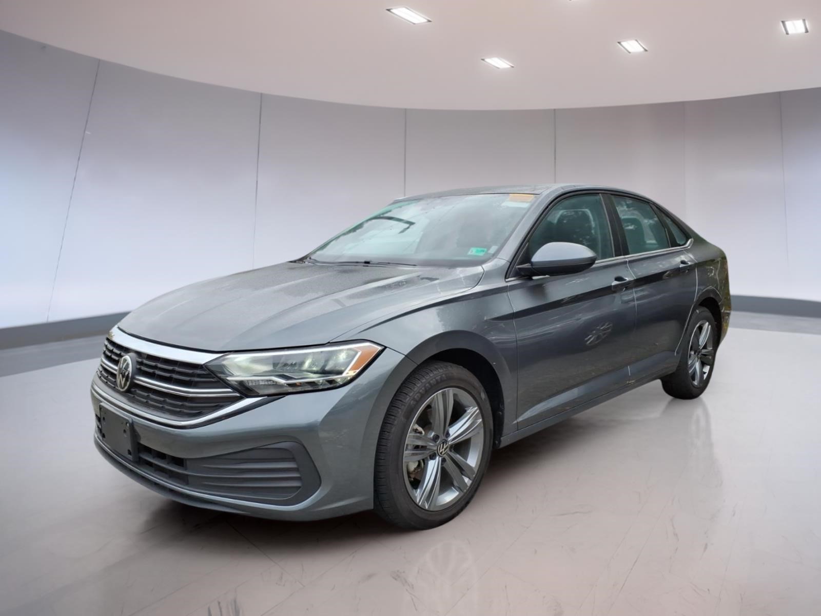 Used 2024 Volkswagen Jetta SE Sedan
