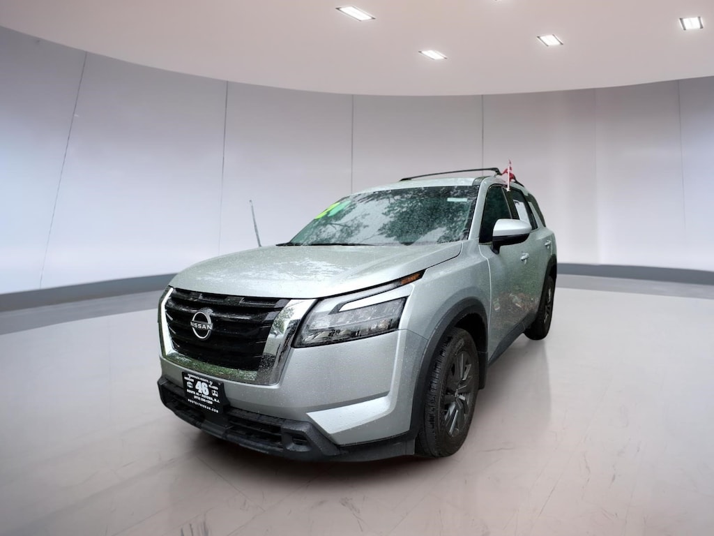 Used 2024 Nissan Pathfinder SV SUV