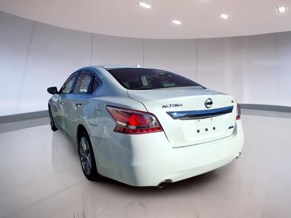 Used 2013 Nissan Altima 2.5 SL Sedan